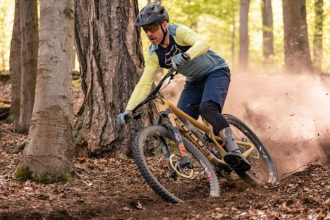 oakley’s-new-rival?-bleequp-ranger-introduces-ai-driven-sports-glasses-at-ifa-2025